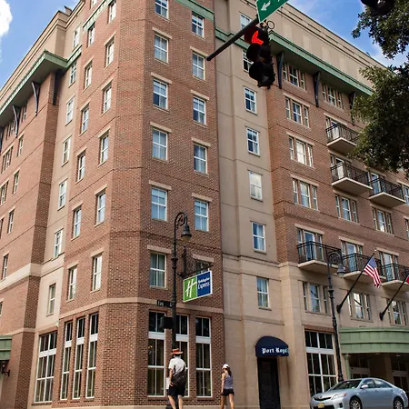 Holiday Inn Express Savannah - Historic District, An Ihg Hotel